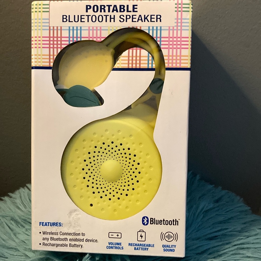 BRAND NEW PORTABLE BLUETOOTH SPEAKER! NIB! SMOKE FREE HOME!